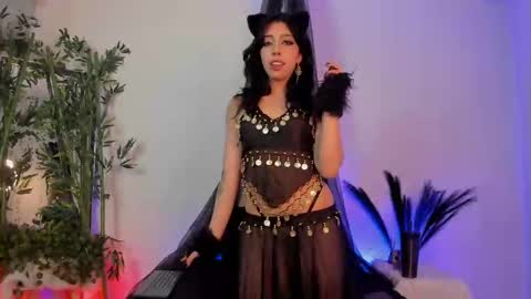 Snapshot of nyx_nayla chatting on March 10, 4:49 am online show from March 10, 4:49 am