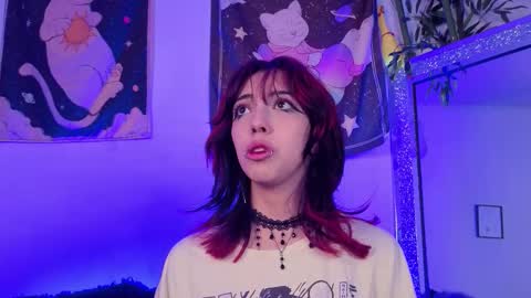 Snapshot of nyx_nayla chatting on November 9, 1:53 pm online show from November 9, 1:53 pm