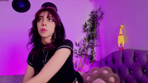 Snapshot of nyx_nayla chatting on January 11, 4:17 am online show from January 11, 4:17 am