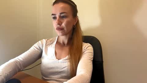 Snapshot of nyxelia_ chatting on October 8, 7:28 am Anastasia online show from October 8, 7:28 am