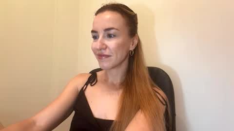 Snapshot of nyxelia_ chatting on October 21, 7:20 am Anastasia online show from October 21, 7:20 am