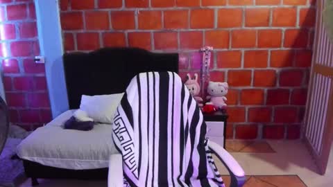 Snapshot of nyxiia chatting on March 25, 5:24 am Scarlett online show from March 25, 5:24 am