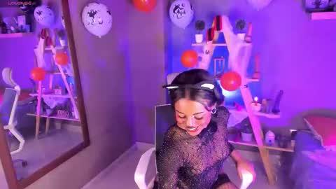 Nyx online show from October 19, 9:59 pm