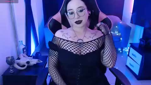Nyx online show from June 16, 12:19 pm