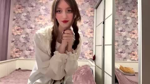 Mary online show from February 2, 1:54 pm