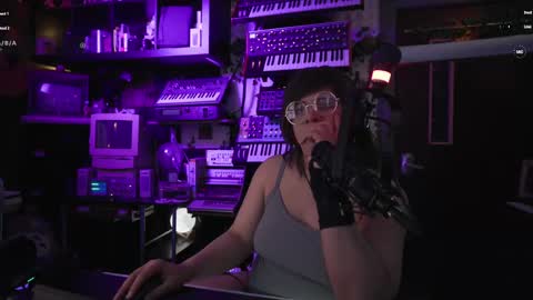 NyxRaven online show from March 1, 11:39 am