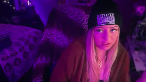 nyxxen online show from March 21, 2:16 am