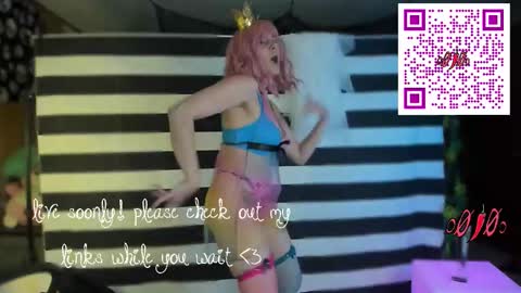 Snapshot of o0pepper0o chatting on November 8, 8:51 pm Pepper online show from November 8, 8:51 pm