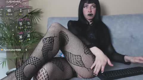 oasis_vamp online show from May 7, 5:02 am