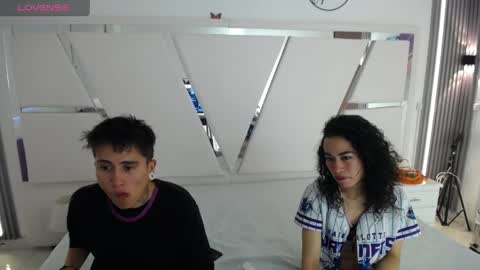 Snapshot of oblivionlove chatting on April 1, 9:01 pm oblivionlove online show from April 1, 9:01 pm