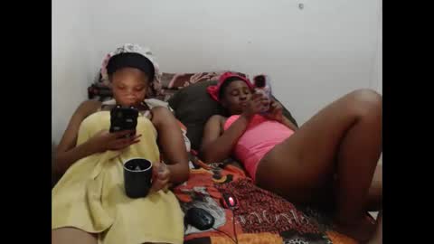 Snapshot of obsessedmimi chatting on February 13, 11:12 pm obsessedmimi online show from February 13, 11:12 pm