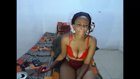 Snapshot of obsessedmimi chatting on February 26, 11:37 pm obsessedmimi online show from February 26, 11:37 pm