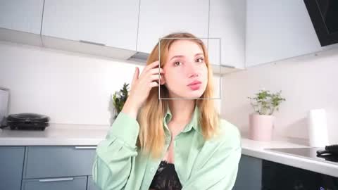 molly in da love online show from June 13, 6:33 am