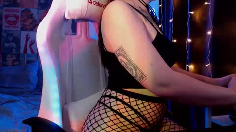 obsidian_siren online show from January 8, 6:32 pm