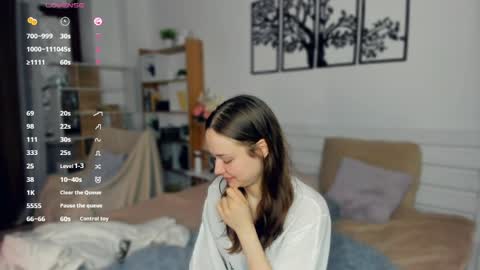 Snapshot of obsidiva chatting on April 4, 8:17 pm Elis online show from April 4, 8:17 pm