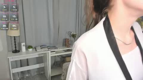 Elis online show from June 18, 1:59 pm