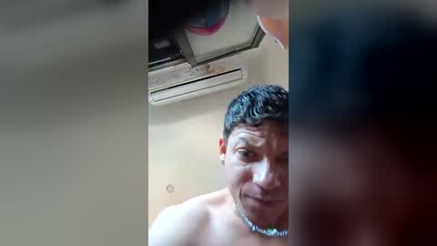 ocampojhon503 online show from July 13, 1:36 pm