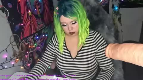 Snapshot of occvlt_qveen chatting on December 27, 1:00 am occvlt qveen online show from December 27, 1:00 am