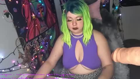 Snapshot of occvlt_qveen chatting on February 8, 7:37 am occvlt qveen online show from February 8, 7:37 am