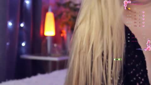 Snapshot of oceaneyesbb chatting on March 5, 4:30 am Ellen- online show from March 5, 4:30 am