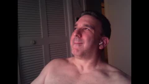 Snapshot of oceanmanx chatting on February 19, 2:07 am Ocean online show from February 19, 2:07 am