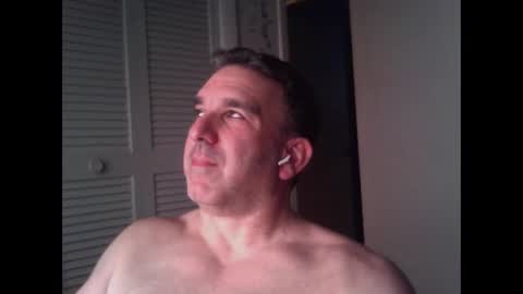 Snapshot of oceanmanx chatting on February 26, 5:50 am Ocean online show from February 26, 5:50 am