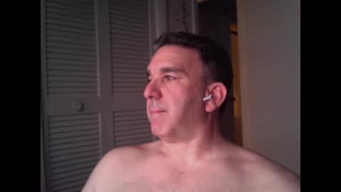 Snapshot of oceanmanx chatting on March 2, 3:20 am Ocean online show from March 2, 3:20 am