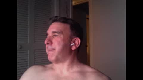 Snapshot of oceanmanx chatting on April 10, 3:01 am Ocean online show from April 10, 3:01 am