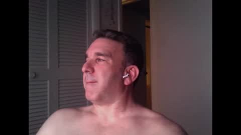 Snapshot of oceanmanx chatting on April 11, 4:06 am Ocean online show from April 11, 4:06 am