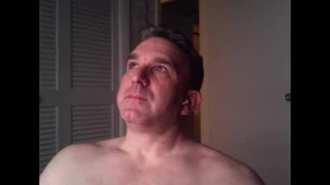 Snapshot of oceanmanx chatting on April 16, 2:56 am Ocean online show from April 16, 2:56 am
