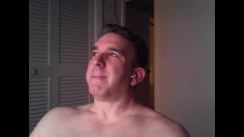 Snapshot of oceanmanx chatting on April 18, 2:48 am Ocean online show from April 18, 2:48 am