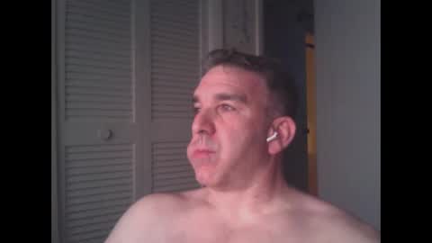 Snapshot of oceanmanx chatting on April 26, 3:04 am Ocean online show from April 26, 3:04 am