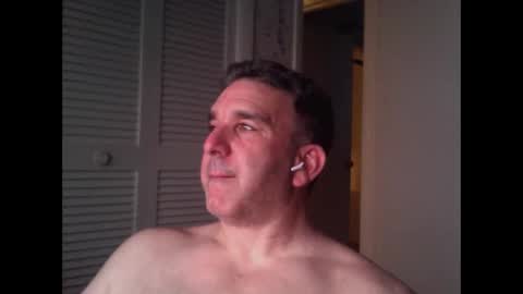 Snapshot of oceanmanx chatting on May 5, 3:03 am Ocean online show from May 5, 3:03 am