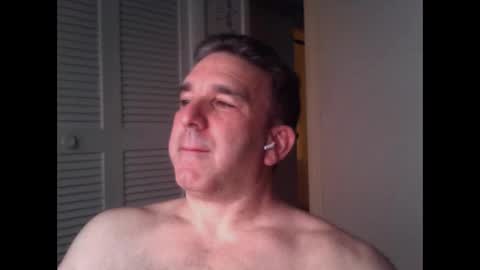 Snapshot of oceanmanx chatting on May 13, 1:03 am Ocean online show from May 13, 1:03 am