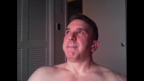 Snapshot of oceanmanx chatting on June 9, 3:40 am Ocean online show from June 9, 3:40 am