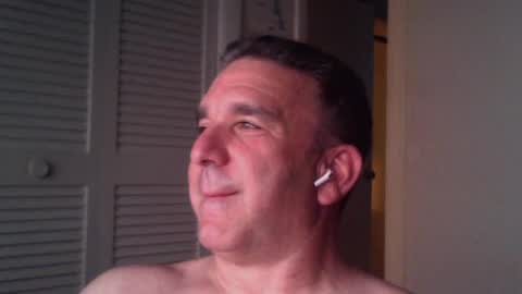 Snapshot of oceanmanx chatting on July 3, 3:35 am Ocean online show from July 3, 3:35 am