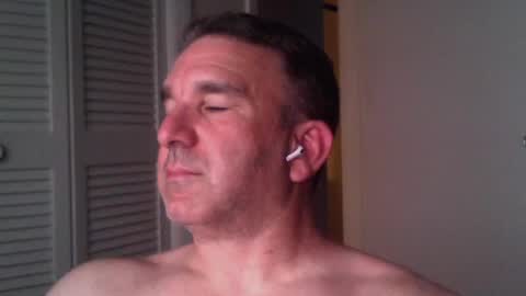 Snapshot of oceanmanx chatting on July 7, 3:42 am Ocean online show from July 7, 3:42 am