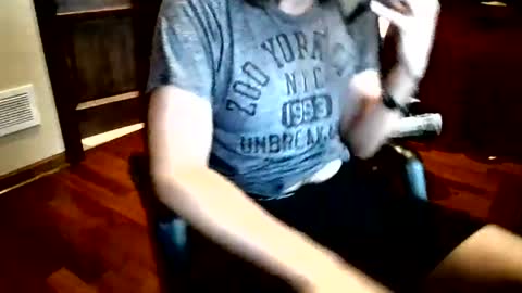 Snapshot of octobersky1993 chatting on July 1, 5:34 pm Sky online show from July 1, 5:34 pm