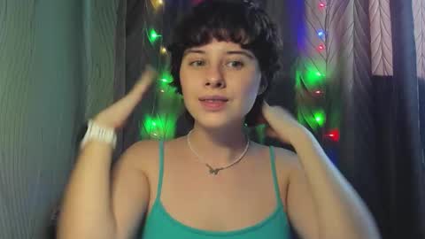 Evie online show from November 2, 9:33 am