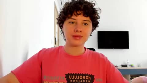 Snapshot of octopussy69x chatting on February 20, 5:48 am Evie online show from February 20, 5:48 am