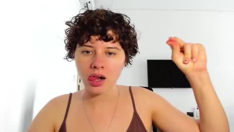 Snapshot of octopussy69x chatting on February 23, 3:59 am Evie online show from February 23, 3:59 am