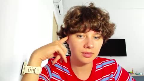 Snapshot of octopussy69x chatting on March 11, 7:03 am Evie online show from March 11, 7:03 am