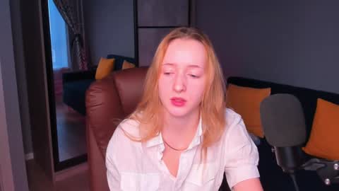 Call me Bee online show from December 16, 12:38 pm