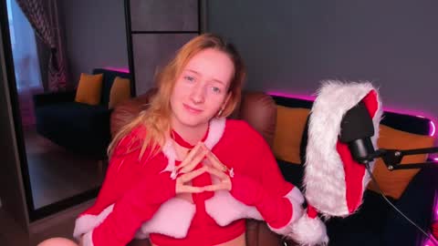 Call me Bee online show from December 25, 12:47 pm