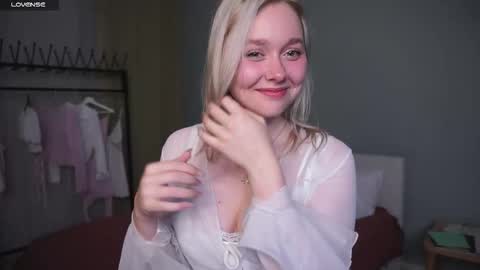 Alice online show from September 18, 7:05 pm