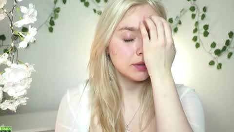 Snapshot of odelynbrower chatting on November 10, 8:30 pm Alice online show from November 10, 8:30 pm