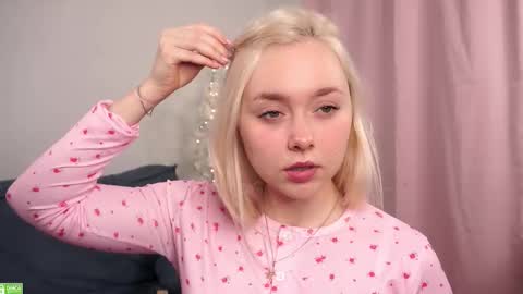 Snapshot of odelynbrower chatting on November 17, 9:20 pm Alice online show from November 17, 9:20 pm