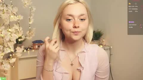 Snapshot of odelynbrower chatting on November 21, 8:18 pm Alice online show from November 21, 8:18 pm