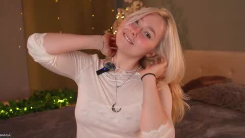 Snapshot of odelynbrower chatting on December 2, 8:37 pm Alice online show from December 2, 8:37 pm