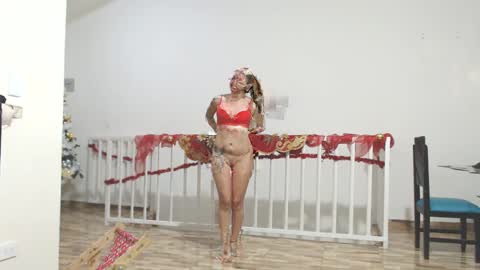 Val online show from December 13, 11:17 pm